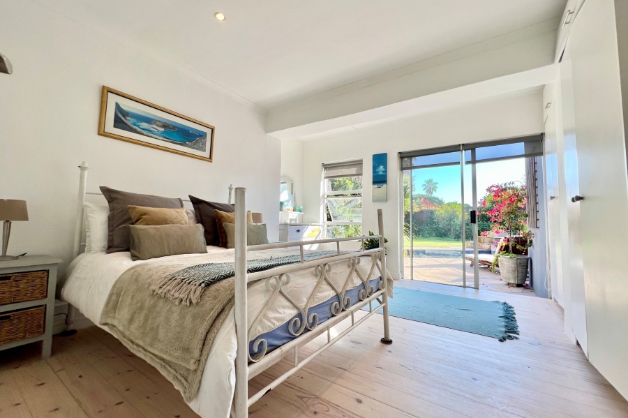To Let 3 Bedroom Property for Rent in Van Riebeeckstrand Western Cape